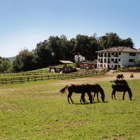 Rueglio Favetto Family Ranch B&B 외부 사진